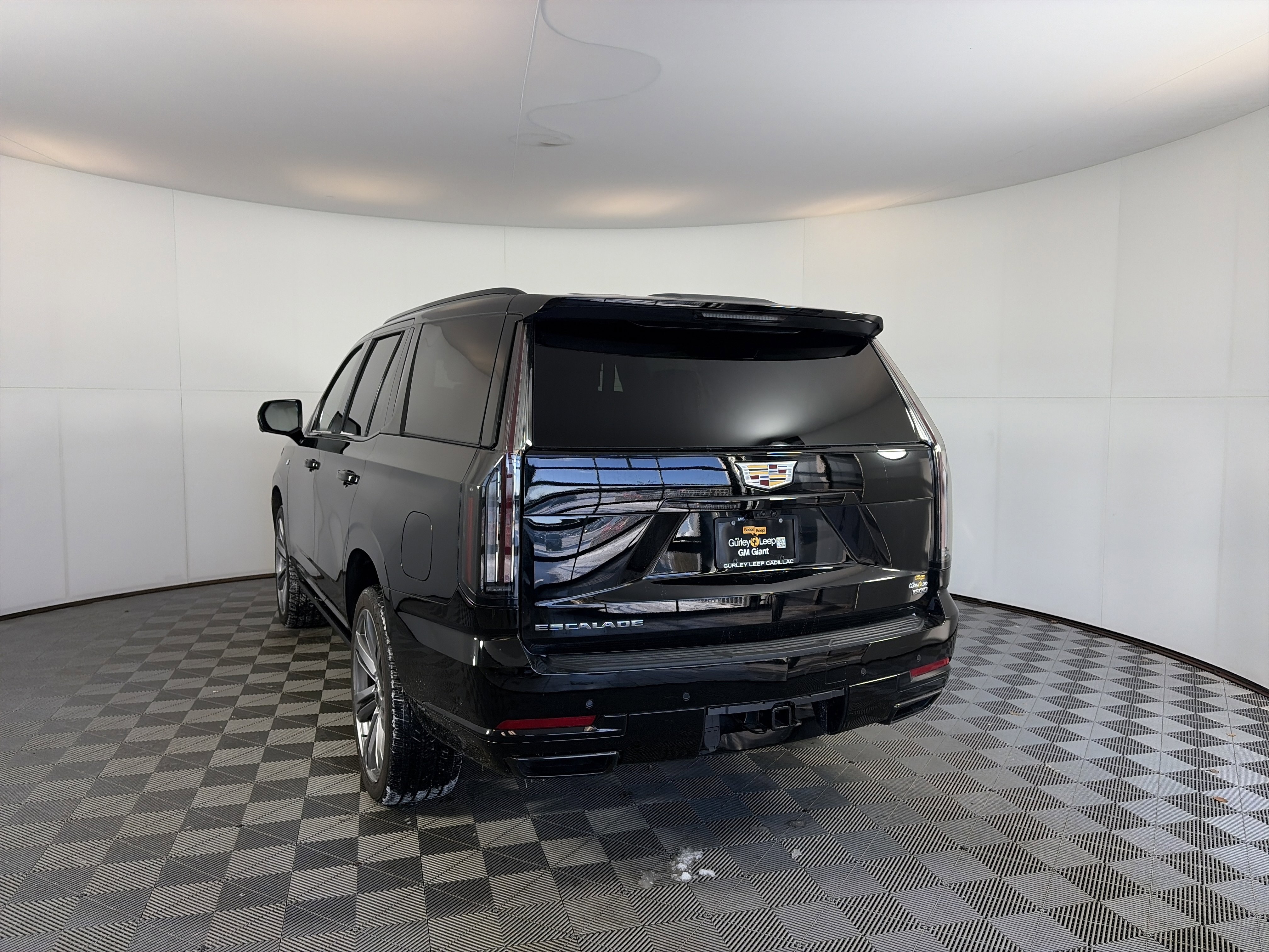 Used 2025 Cadillac Escalade Sport Platinum image 9