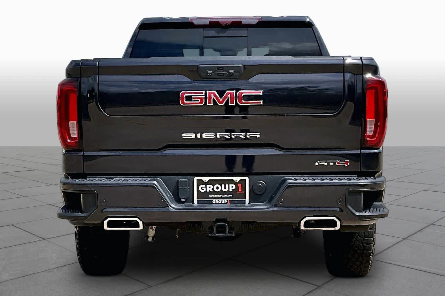 Used 2022 GMC Sierra 1500 AT4 w/ AT4 Premium Package AWD/4WD image 5