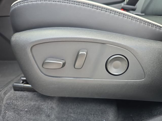 New 2026 GMC Acadia Denali image 18