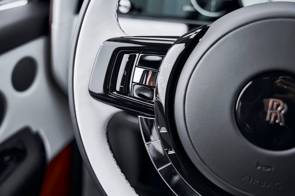 Used 2026 Rolls-Royce Cullinan AWD/4WD image 64