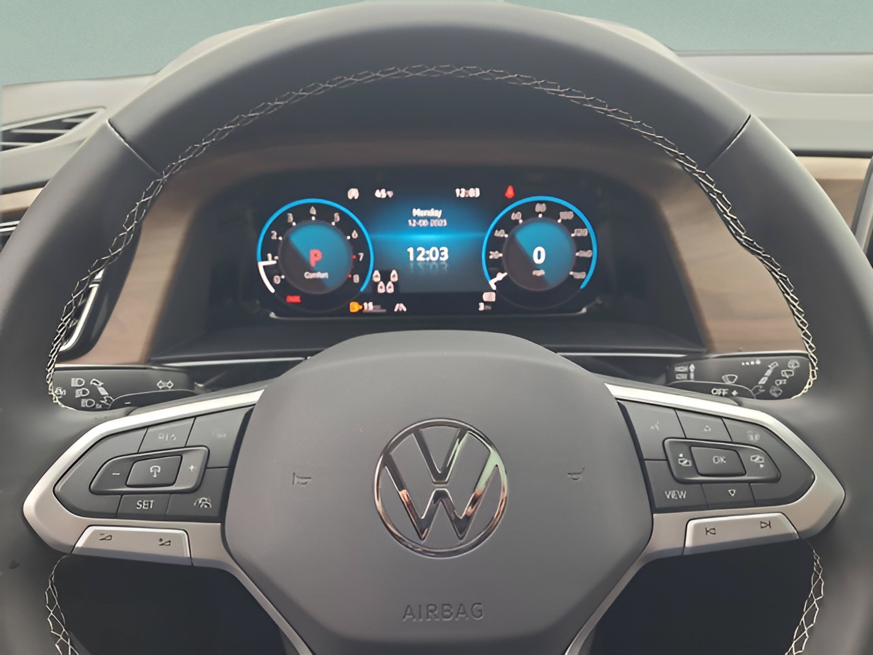 New 2026 Volkswagen Atlas SE FWD image 17
