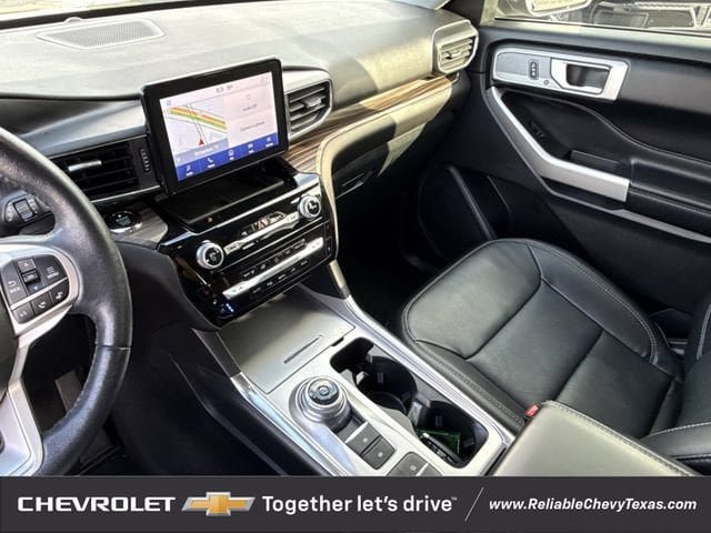 Used 2021 Ford Explorer Limited w/ Equipment Group 301A RWD image 18