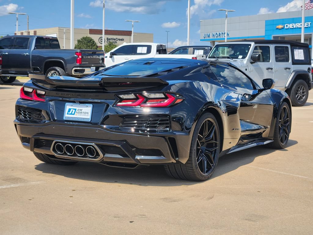 New 2027 Chevrolet Corvette Z06 RWD image 3