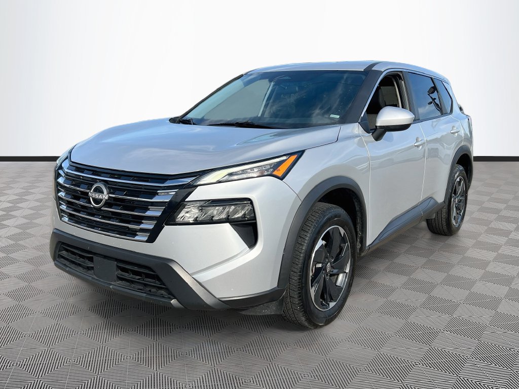 Used 2025 Nissan Rogue SV AWD/4WD image 3
