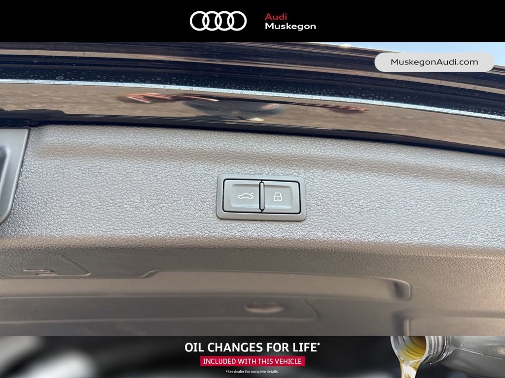 New 2025 Audi Q3 2.0T Premium image 28