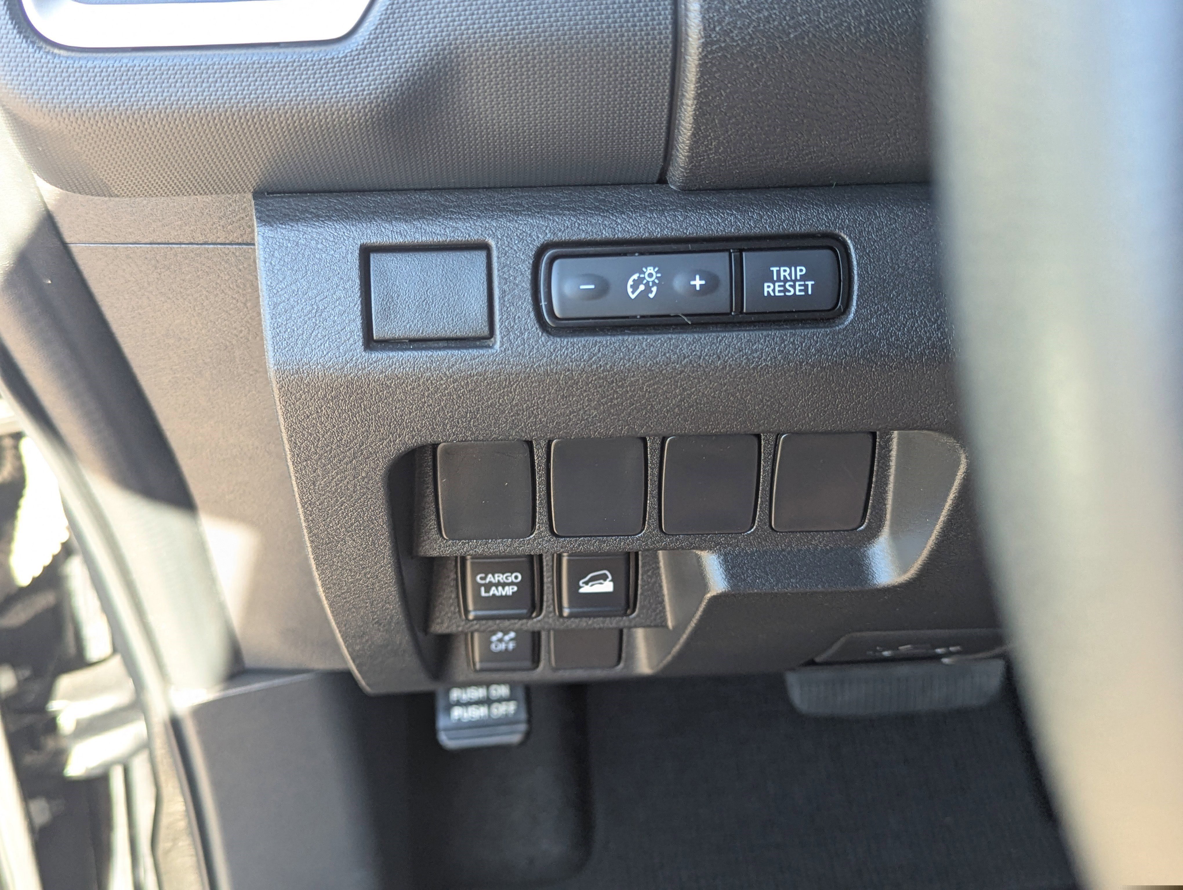 Used 2023 Nissan Frontier SV image 30