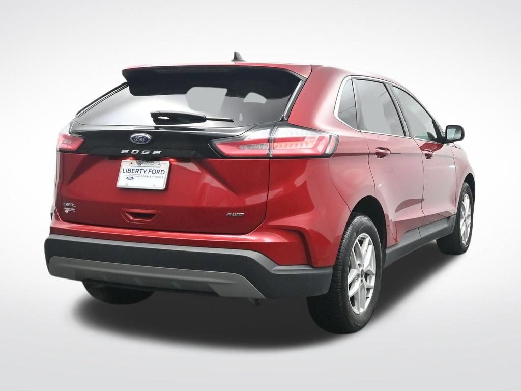 Used 2024 Ford Edge SEL image 7