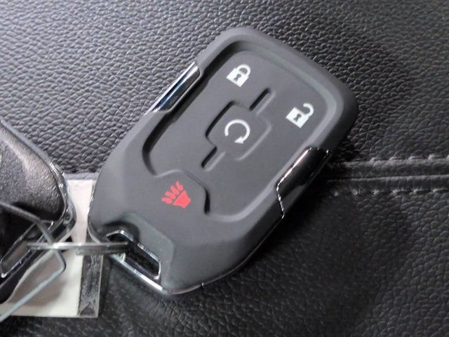 Used 2024 GMC Terrain SLE w/ Driver Convenience Package FWD image 26