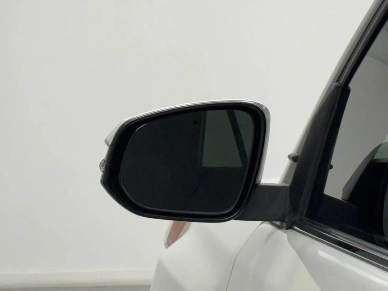 Used 2020 Toyota 4Runner Limited RWD image 43