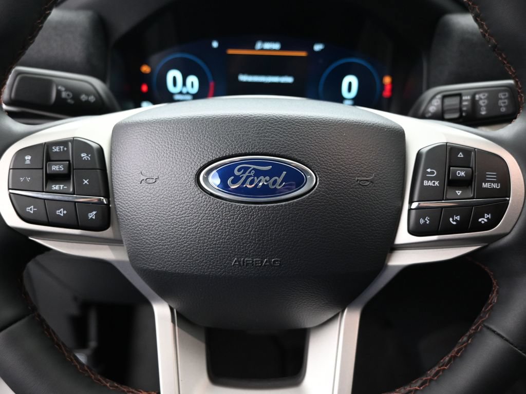 New 2026 Ford Explorer Active RWD image 12