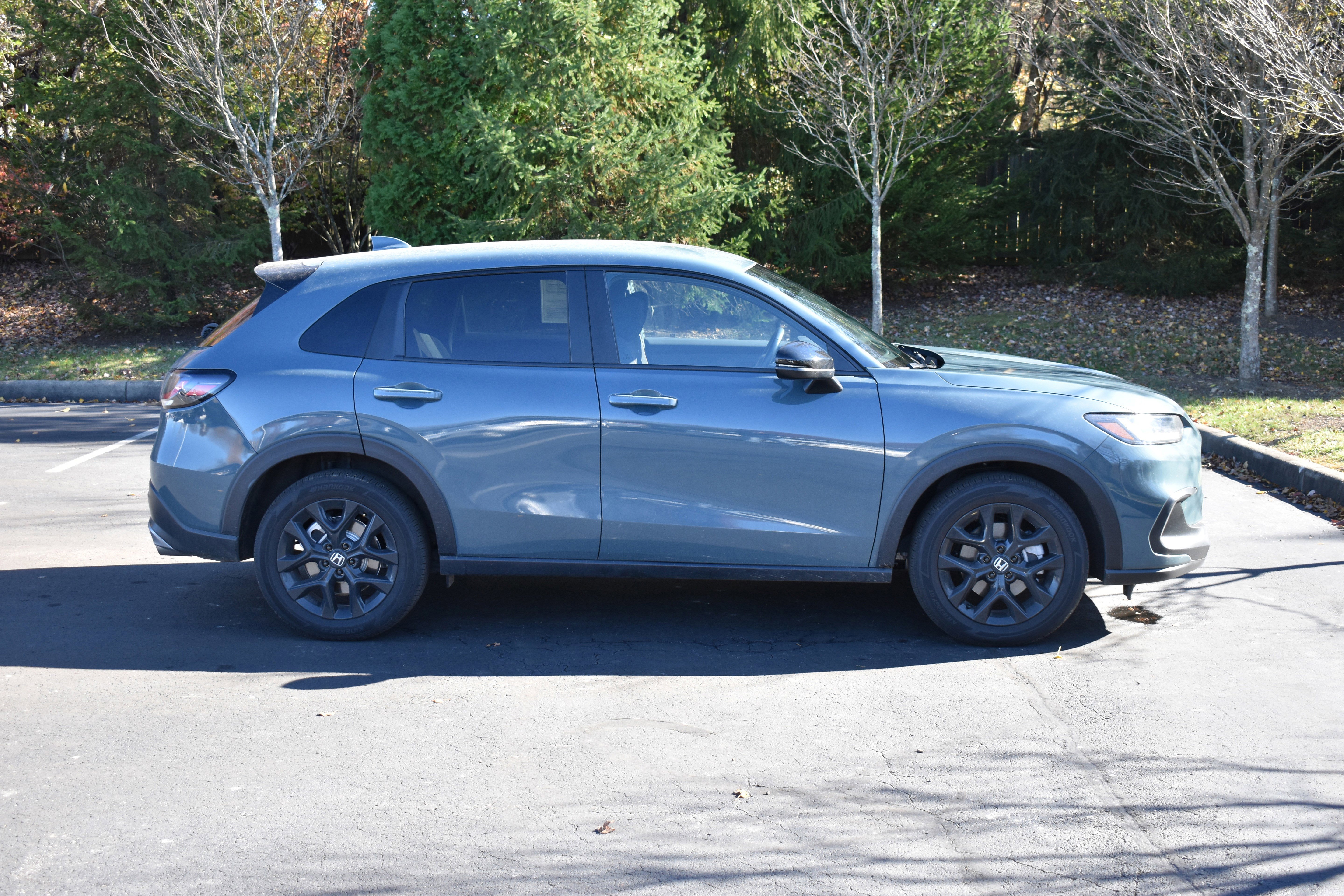 Certified 2025 Honda HR-V Sport image 32