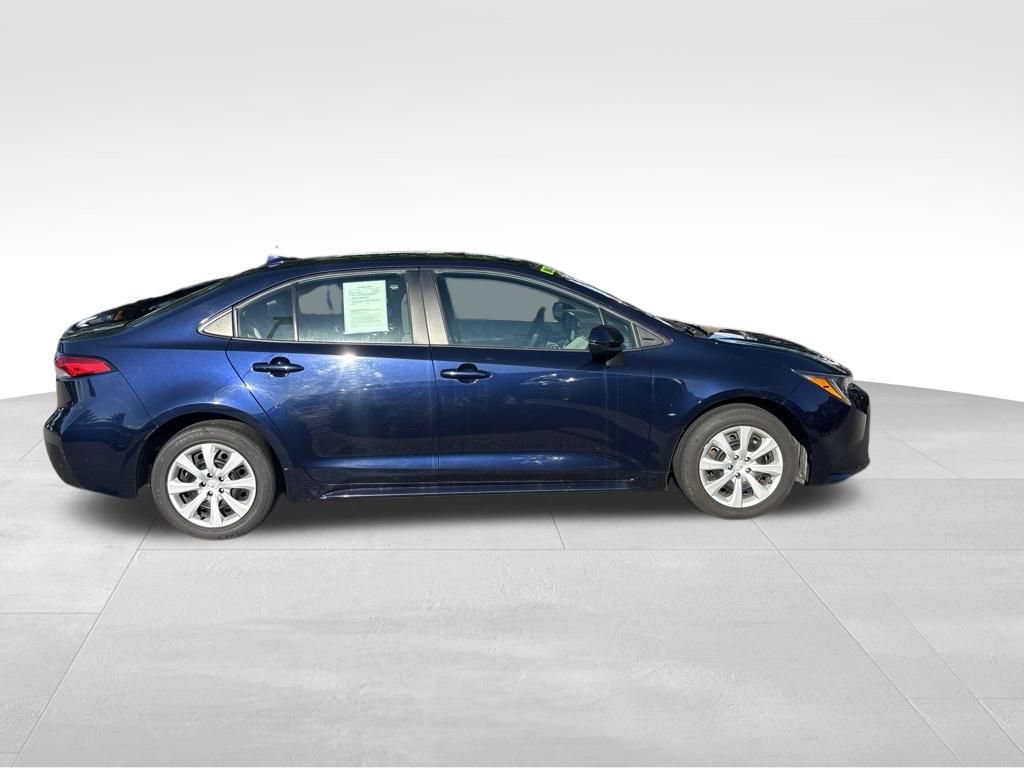Used 2024 Toyota Corolla LE FWD image 8