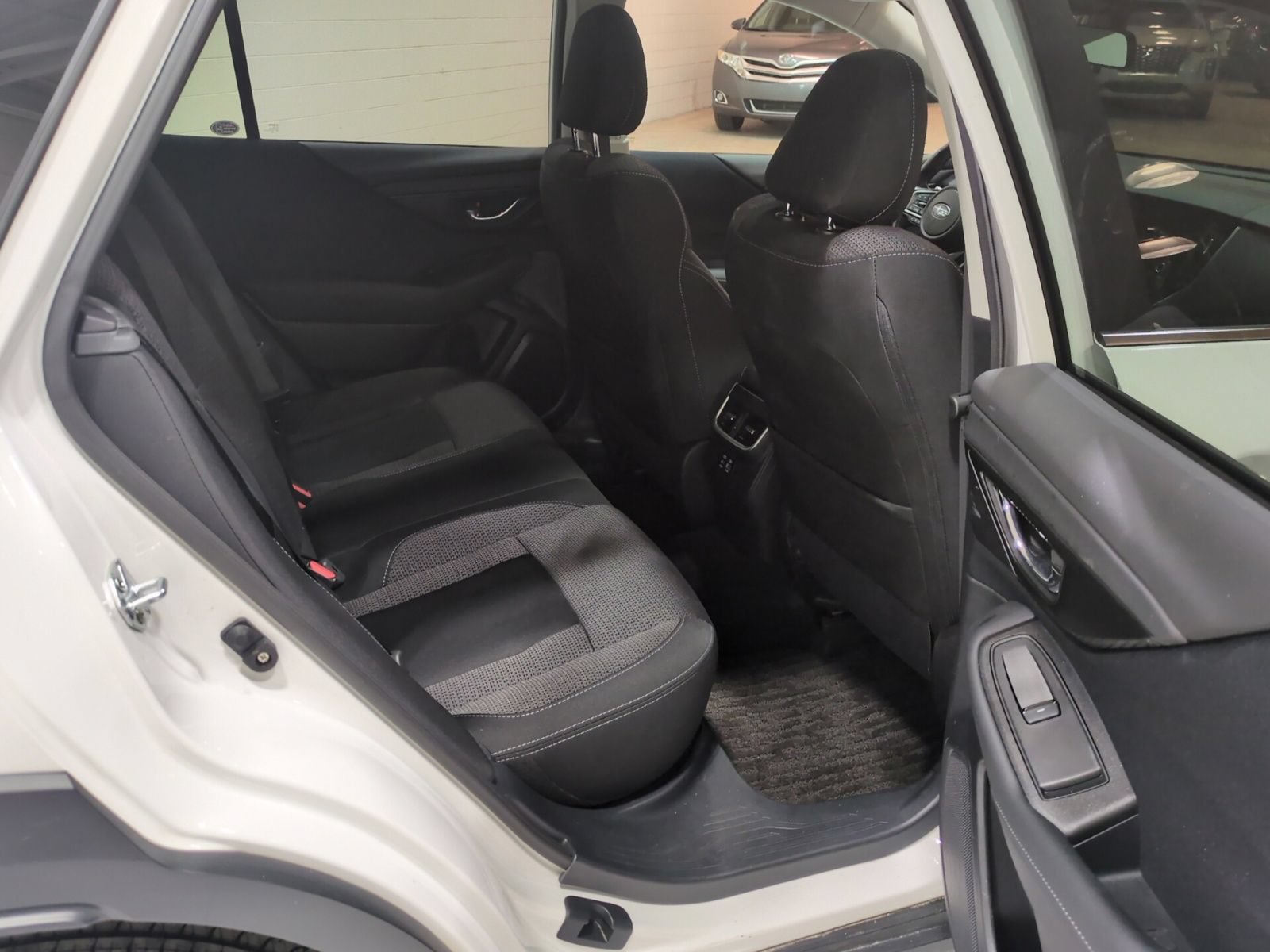 Certified 2024 Subaru Outback Premium AWD/4WD image 11