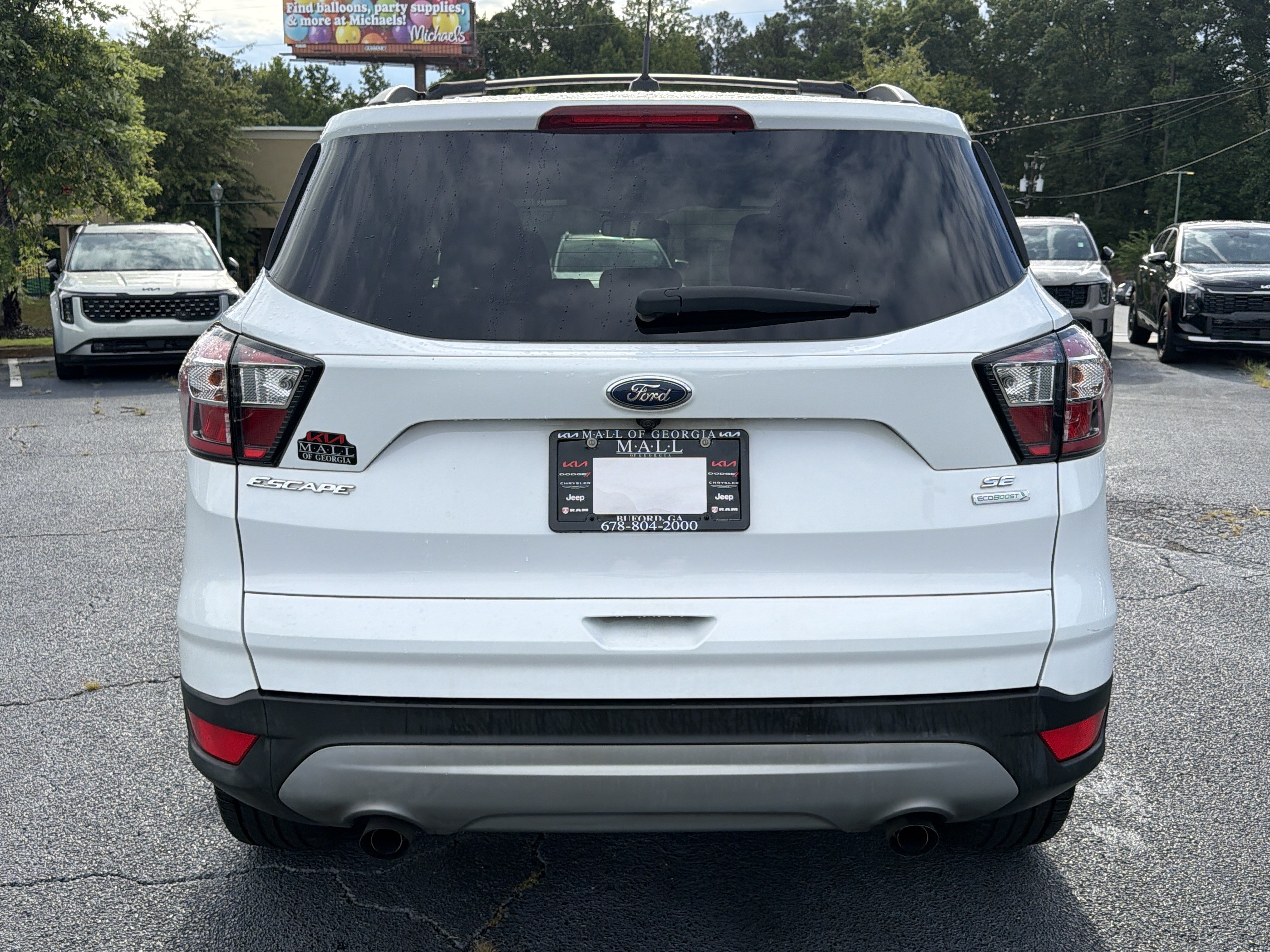 Used 2018 Ford Escape SE w/ Ford Safe & Smart Package FWD image 8