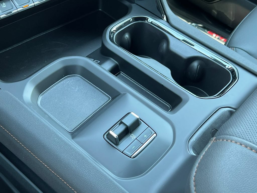 New 2026 GMC Sierra 2500 AT4 w/ AT4 Premium Plus Package AWD/4WD image 40