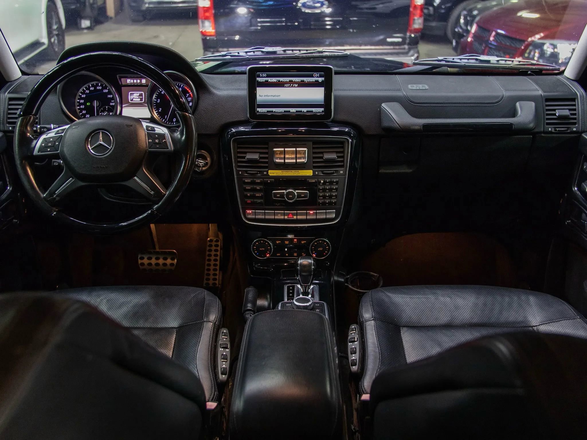 Used 2015 Mercedes-Benz G 550 image 28