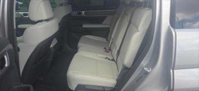 Used 2026 Hyundai Santa Fe SEL FWD image 16