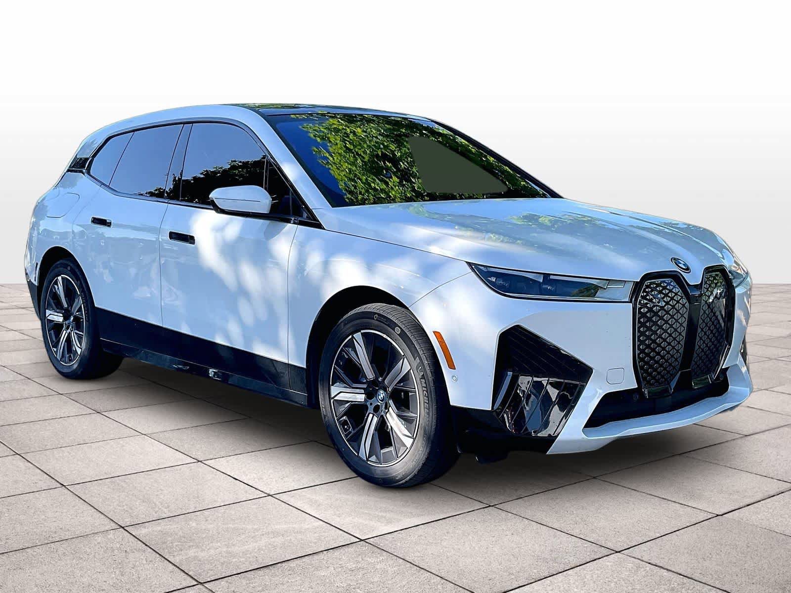Certified 2023 BMW iX xDrive50 w/ Sport Package AWD/4WD image 2