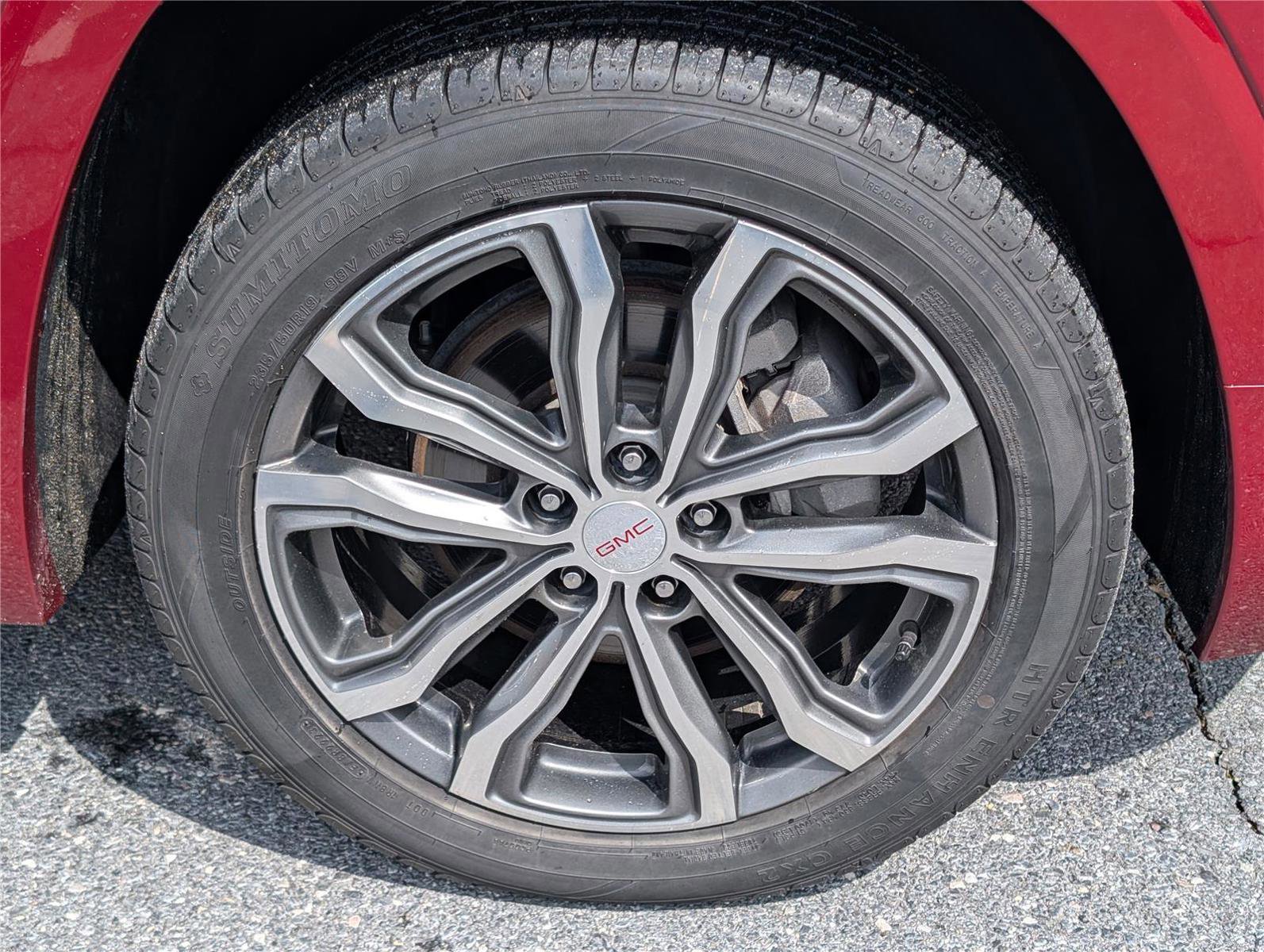 Used 2018 GMC Terrain Denali w/ Comfort Package AWD/4WD image 10