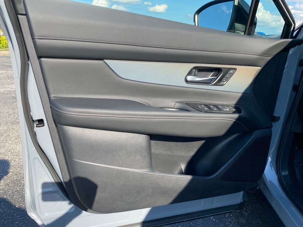 New 2025 Nissan Murano SL w/ Cargo Package image 12