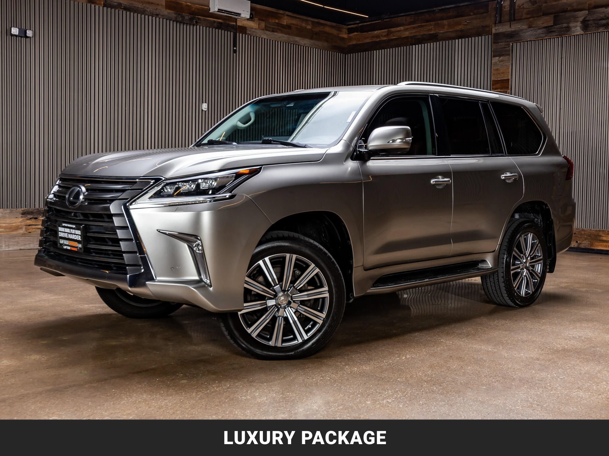 Used 2017 Lexus LX 570 4WD image 4