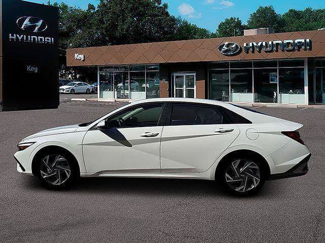 New 2026 Hyundai Elantra Limited FWD image 5