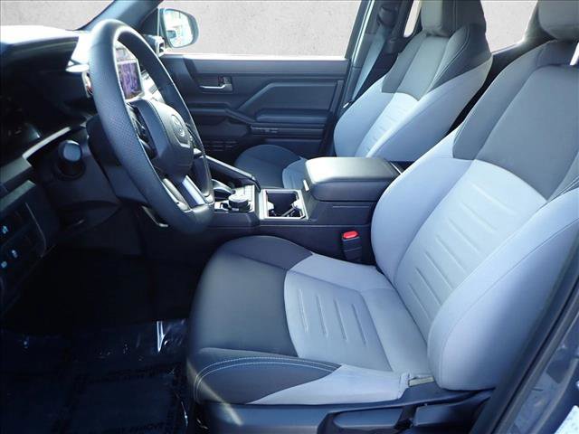 Used 2025 Toyota Tacoma TRD Off-Road image 10