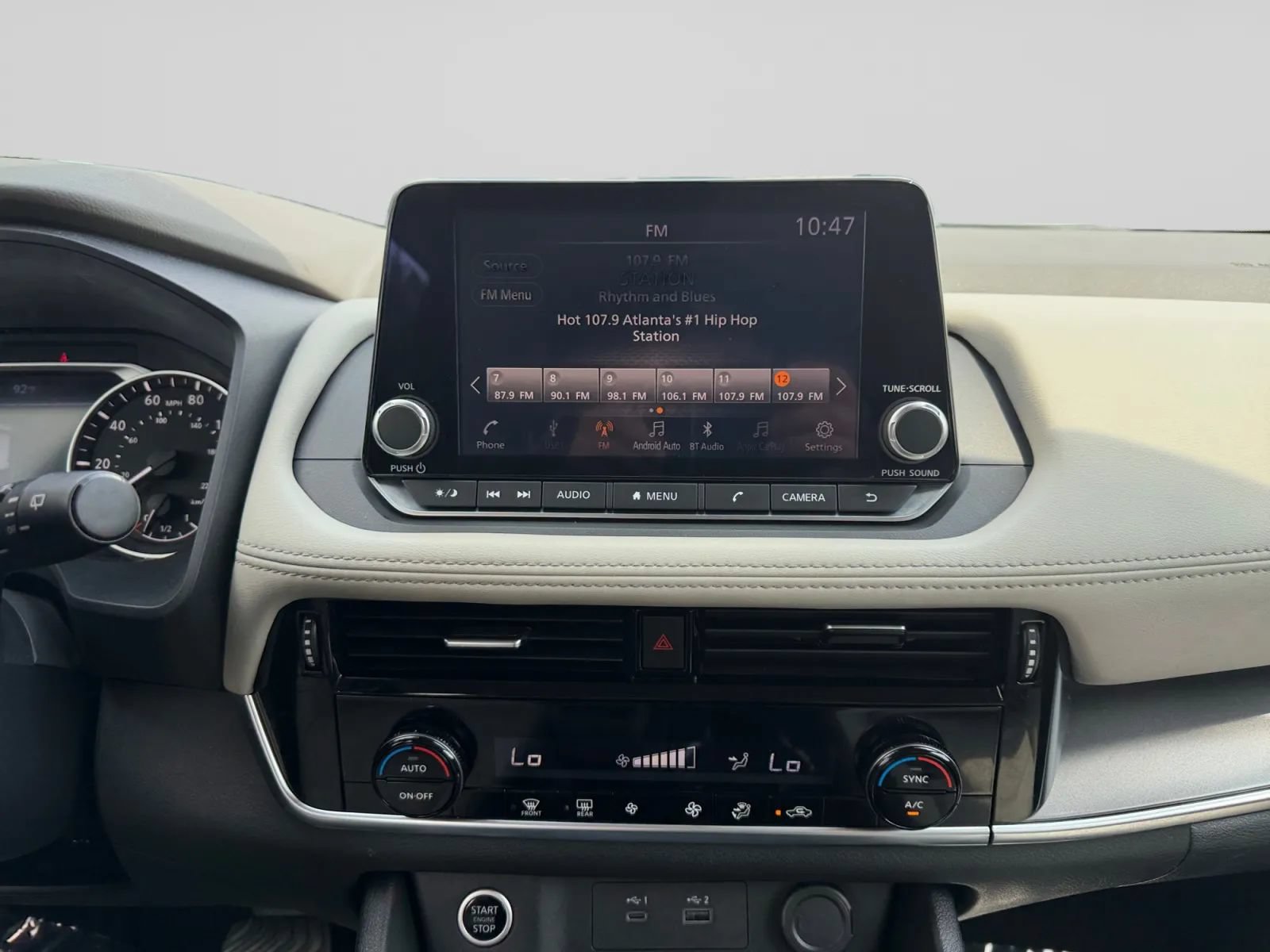 Used 2022 Nissan Rogue SV AWD/4WD image 19