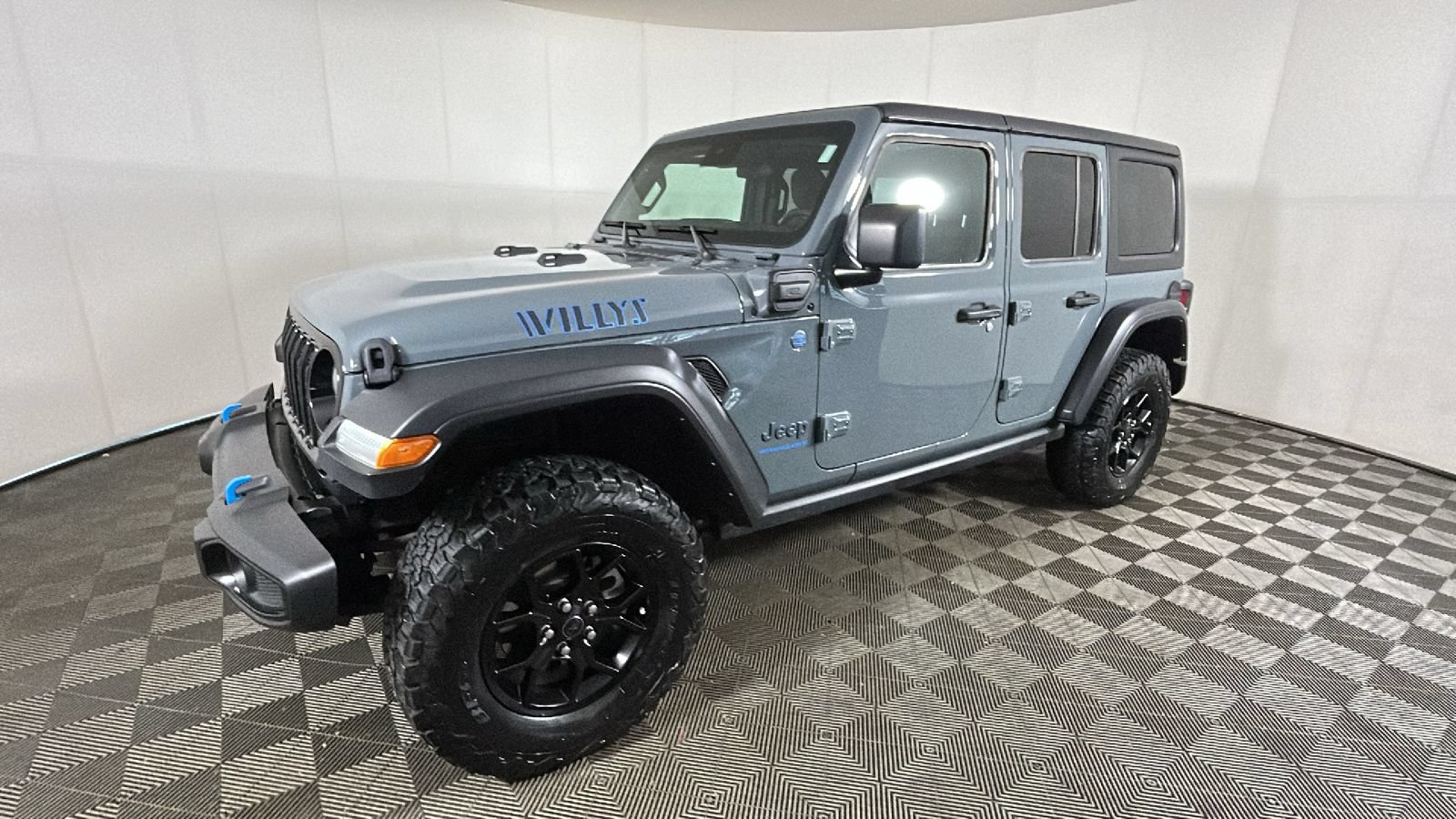 Used 2024 Jeep Wrangler Unlimited AWD/4WD image 8