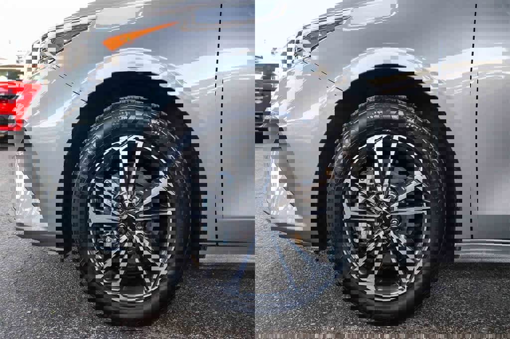 Used 2024 Kia Forte LXS image 11