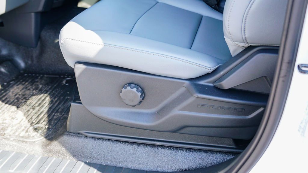 New 2025 Ford F250 XL w/ 360-Degree Camera Package image 13