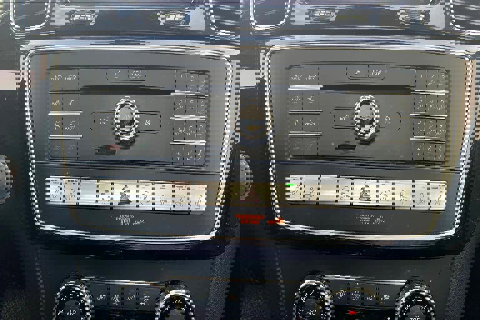 Used 2017 Mercedes-Benz GLS 550 4MATIC image 34