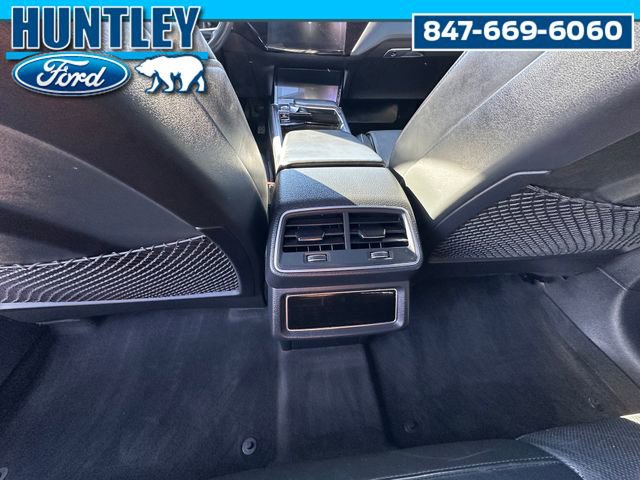 Used 2019 Audi e-tron Prestige w/ Prestige Package image 21