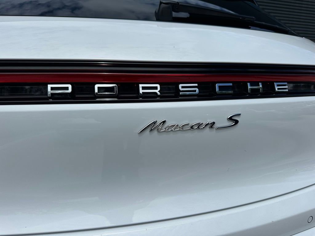Certified 2023 Porsche Macan S image 14