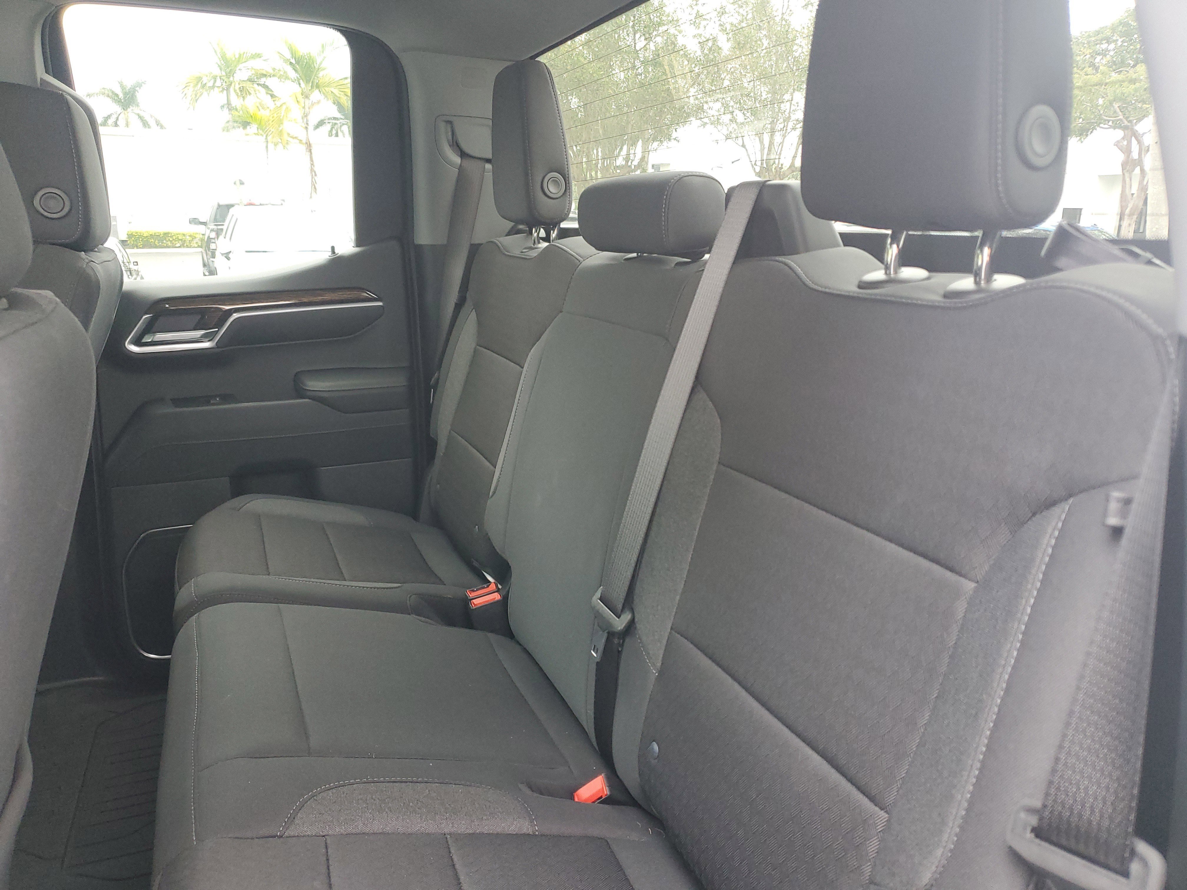 Used 2024 GMC Sierra 1500 Elevation w/ LPO, Elevation Black Package image 12