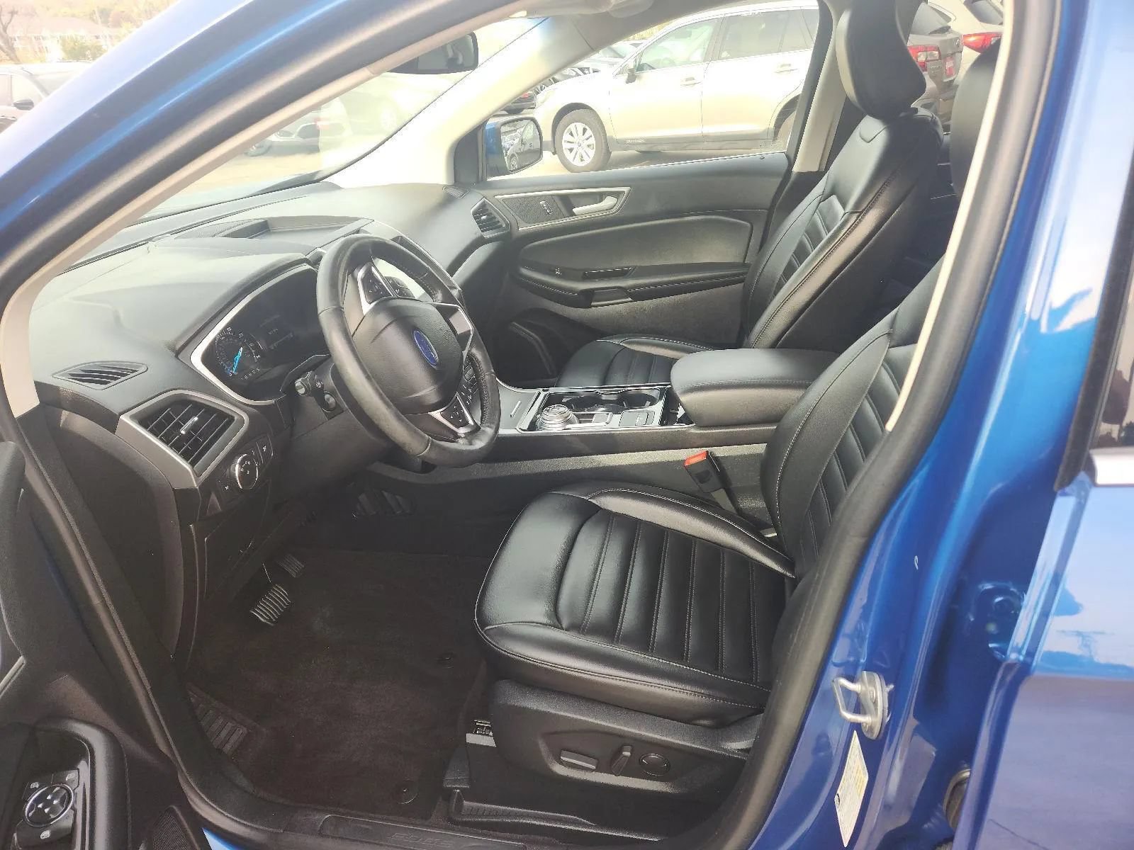 Used 2020 Ford Edge SEL w/ Cold Weather Package AWD/4WD image 13