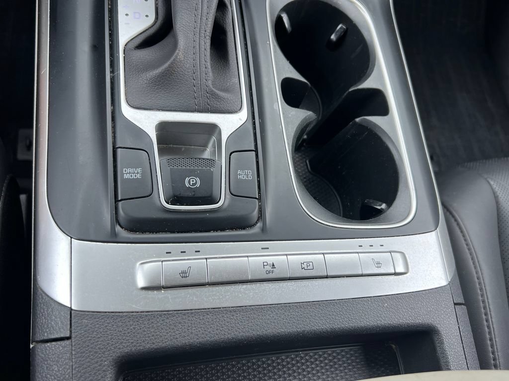 Used 2023 Kia Carnival LX FWD image 37