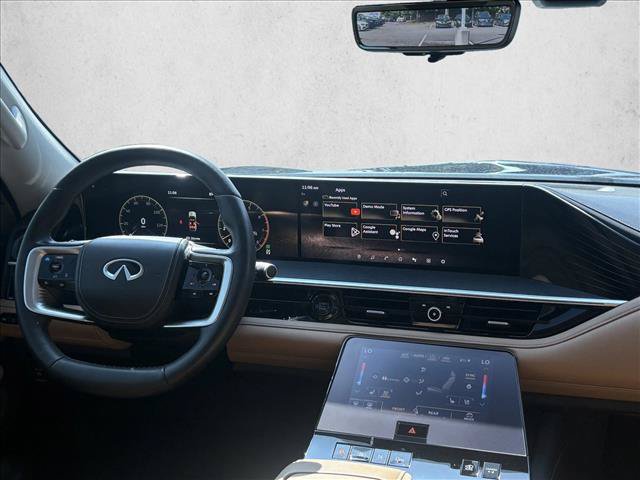 Used 2025 INFINITI QX80 Sensory AWD/4WD image 28