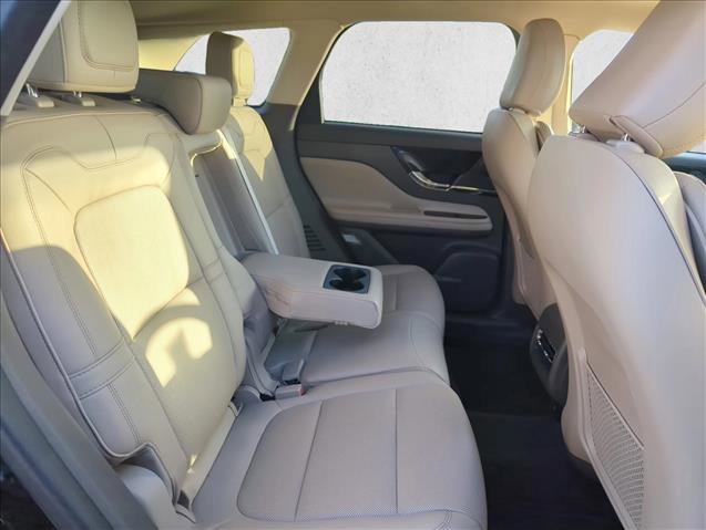 Used 2024 Lincoln Corsair AWD w/ Equipment Group 101A image 22