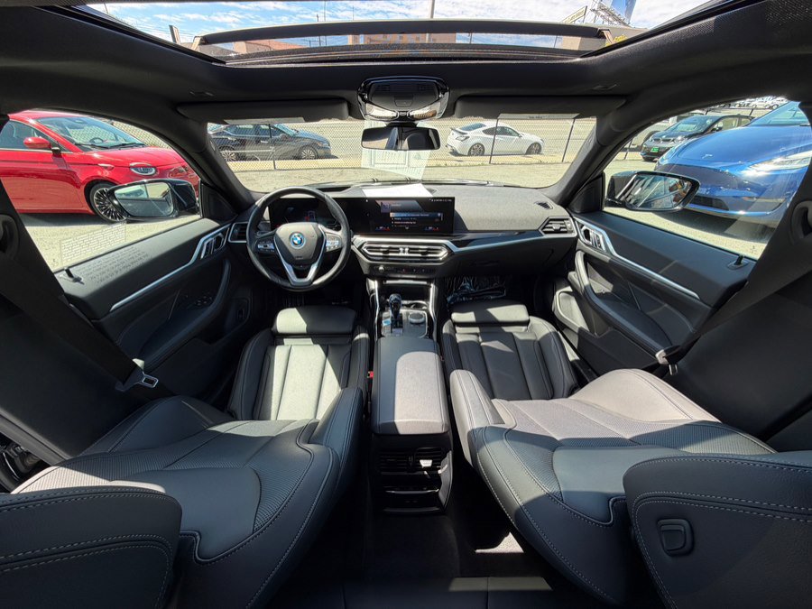 Used 2022 BMW i4 eDrive40 w/ Premium Package RWD image 25