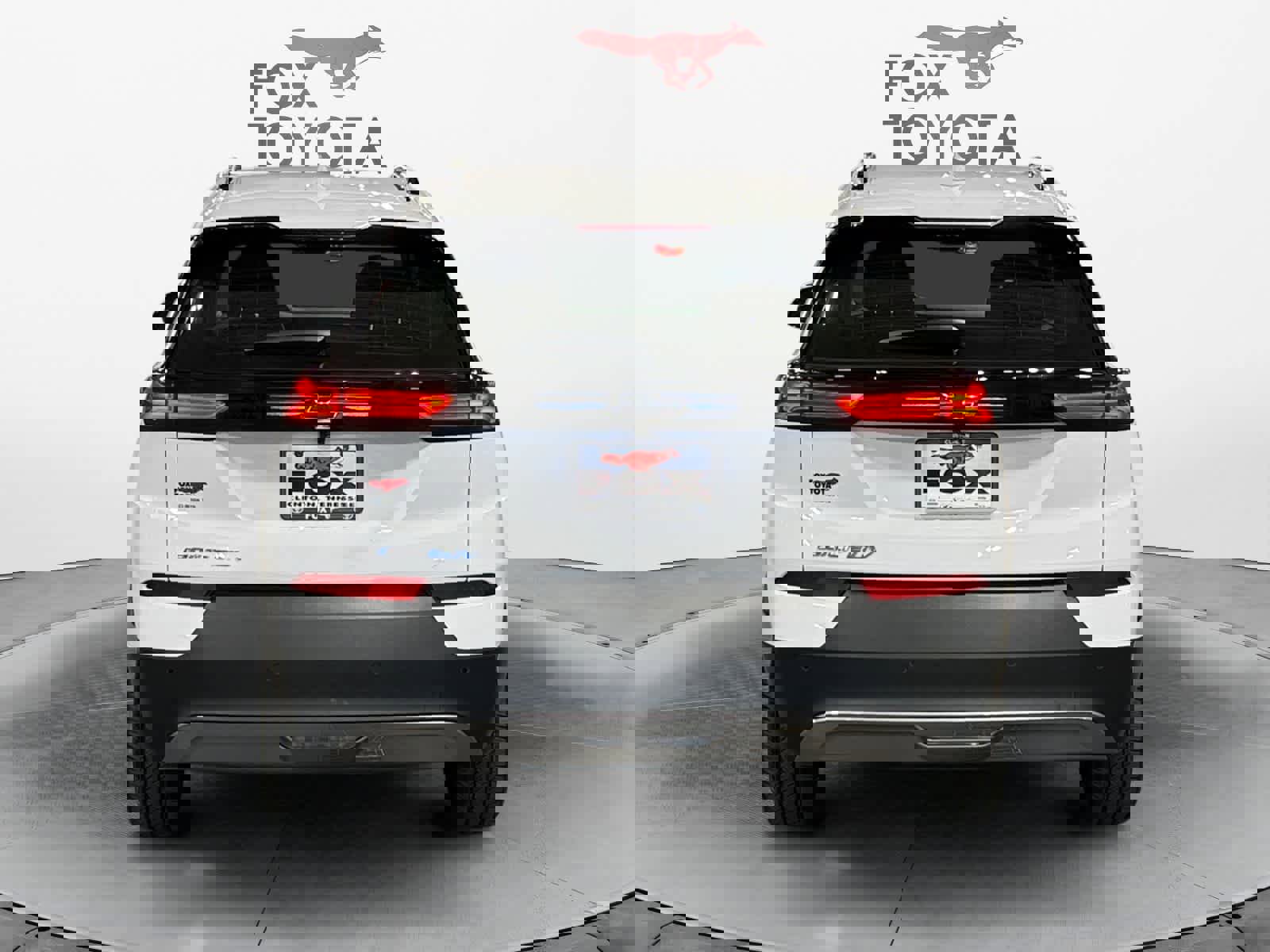 Used 2023 Chevrolet Bolt EUV LT w/ Convenience Package image 5