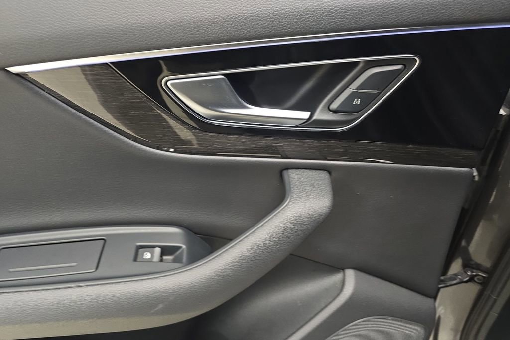 Used 2019 Audi Q7 3.0T Premium Plus image 26