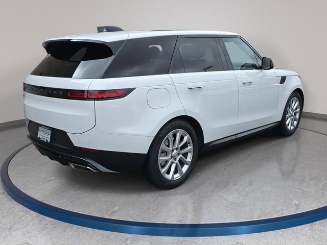 Used 2025 Land Rover Range Rover Sport SE image 6