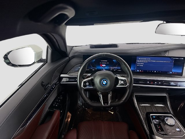 Used 2025 BMW i7 eDrive50 w/ M Sport Package RWD image 16