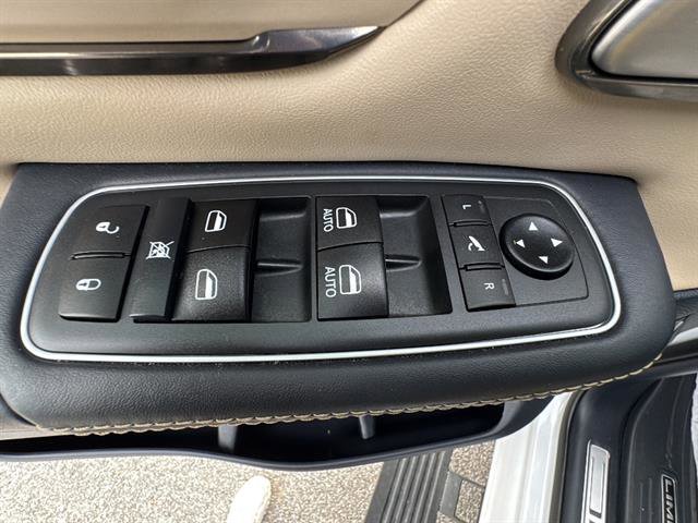 Used 2020 RAM 1500 Limited image 15