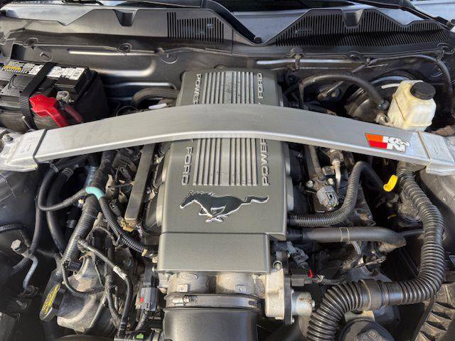 Used 2010 Ford Mustang GT image 31