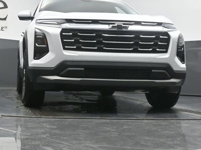 New 2026 Chevrolet Equinox LT w/ Safety and Technology Package image 3