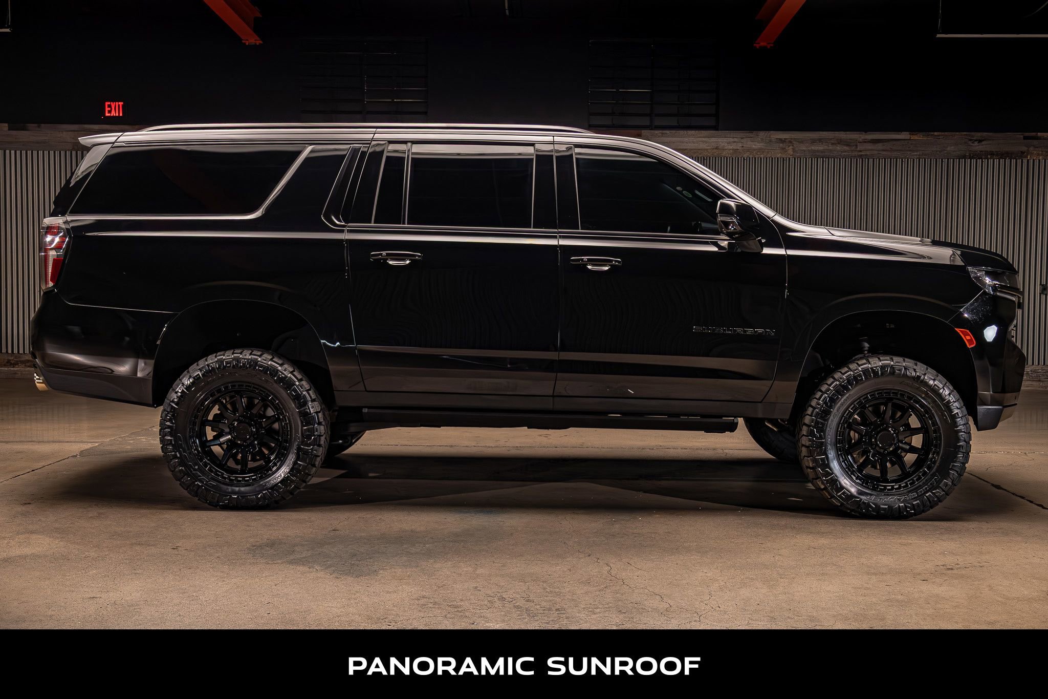 Used 2023 Chevrolet Suburban RST w/ Sport Performance Package image 10