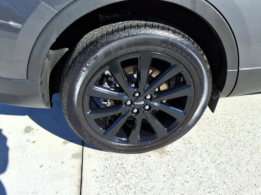 Used 2023 Lincoln Nautilus Reserve w/ Monochromatic Package image 6