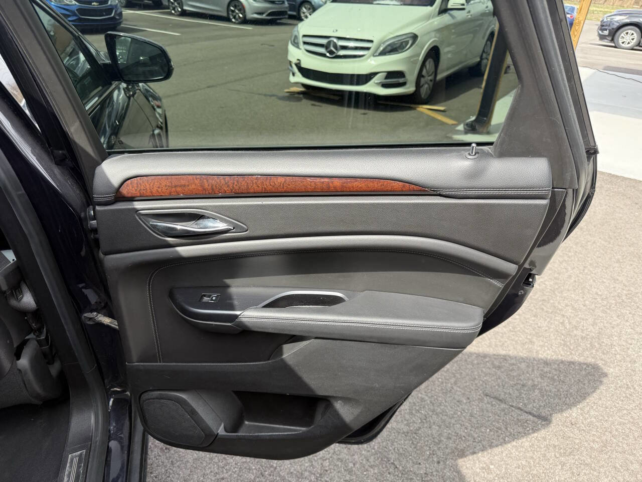 Used 2016 Cadillac SRX Luxury image 15